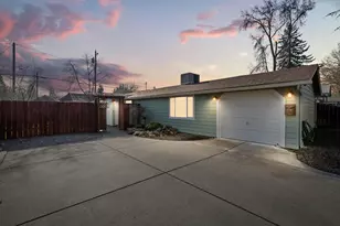 719 SW I St, Grants Pass, OR 97526 - Photo 28