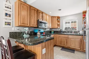 719 SW I St, Grants Pass, OR 97526 - Photo 6