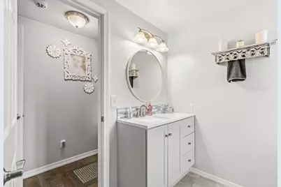 719 SW I Street, Grants Pass, OR 97526 - Photo 14