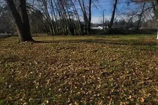 2678 Sand Creek Rd, Grants Pass, OR 97527 - Photo 2