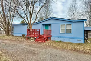 14107 Ravenwood Dr, Klamath Falls, OR 97601 - Photo 2