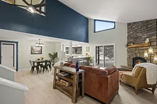 20275 Rogers Rd, Bend, OR 97703 - Photo 8