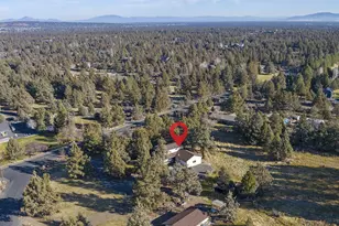 20275 Rogers Rd, Bend, OR 97703 - Photo 34