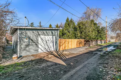 745 Dakota Avenue, Medford, OR 97501 - Photo 20