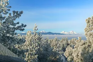 1600 NW Overlook Dr, Bend, OR 97703 - Photo 2