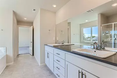 63221 Carly Ln, Bend, OR 97701 - Photo 14