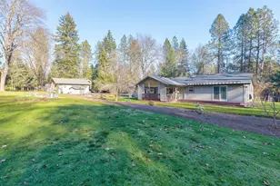 2164 Russell Rd, Merlin, OR 97532 - Photo 36