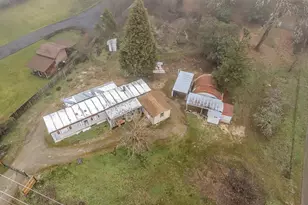 1833 Pleasant Valley Rd, Merlin, OR 97532 - Photo 1