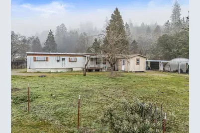 1833 Pleasant Valley Road, Merlin, OR 97532 - Photo 2