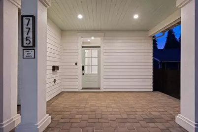 775 NE Franklin Avenue, Bend, OR 97701 - Photo 2