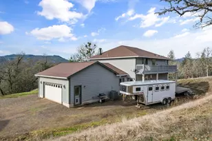 12594 McNeil Creek Rd, Trail, OR 97541 - Photo 2