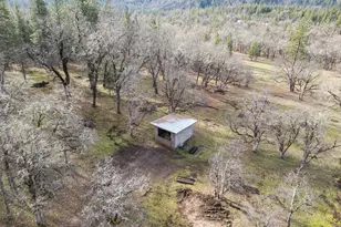 12594 McNeil Creek Rd, Trail, OR 97541 - Photo 30