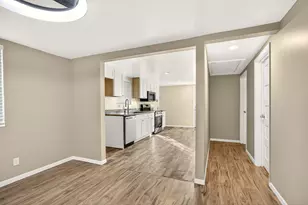 620 Berrydale Ave, Medford, OR 97501 - Photo 8