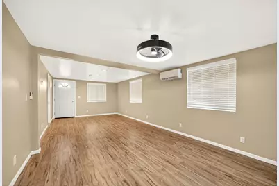 620 Berrydale Avenue, Medford, OR 97501 - Photo 6