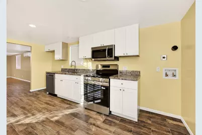 620 Berrydale Avenue, Medford, OR 97501 - Photo 2