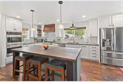 3990 Jerome Prairie Road, Grants Pass, OR 97527 - Photo 4