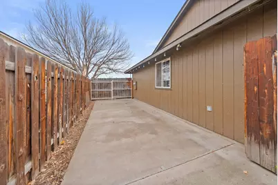 3169 SW Reindeer Court, Redmond, OR 97756 - Photo 24
