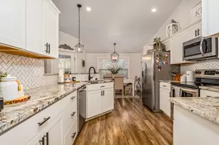 3617 Cedar Links Dr, Medford, OR 97504 - Photo 8