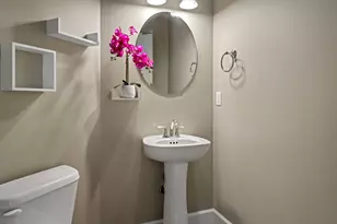 21191 SE Kayla Ct, Bend, OR 97702 - Photo 16