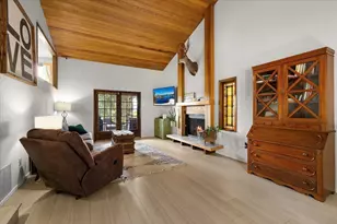956 NE Beacon Dr, Grants Pass, OR 97526 - Photo 6