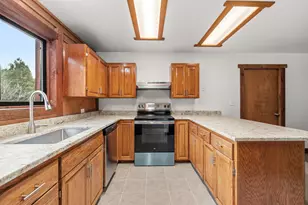 1514 Burbridge Dr, Rogue River, OR 97537 - Photo 16