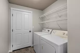 473 NW 30th St, Redmond, OR 97756 - Photo 28
