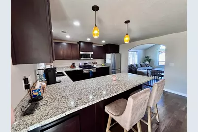 166 Nadine Lane, Central Point, OR 97502 - Photo 6