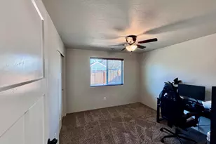 166 Nadine Ln, Central Point, OR 97502 - Photo 12