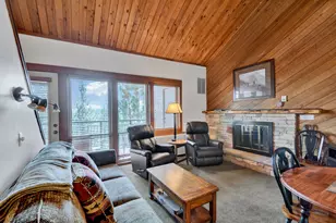 18575 SW Century Dr Dr, Bend, OR 97702 - Photo 2