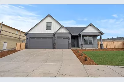 1159 Pumpkin Ridge Drive #323, Eagle Point, OR 97524 - Photo 2