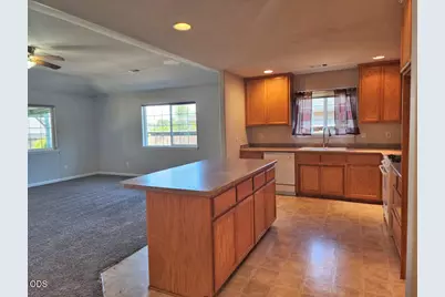 977 Garden Springs Circle, Medford, OR 97504 - Photo 6