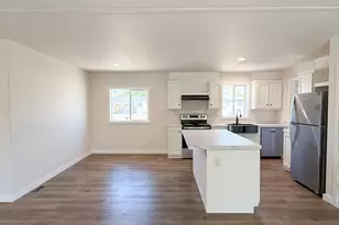 4647 Winter Ave, Klamath Falls, OR 97603 - Photo 6