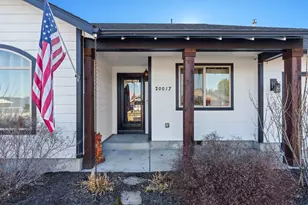 20017 Voltera Pl, Bend, OR 97702 - Photo 2