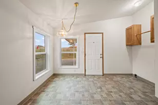 682 SE 10th St, Madras, OR 97741 - Photo 18