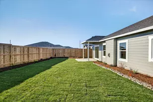 3758 Carlin Dr, Medford, OR 97504 - Photo 12