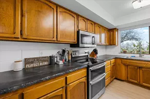 2587 Woodland Park Rd, Grants Pass, OR 97527 - Photo 18