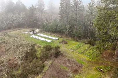 2587 Woodland Park Road, Grants Pass, OR 97527 - Photo 32