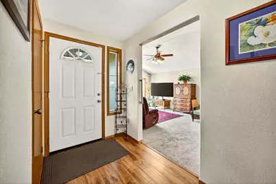 3030 Adams Circle, Medford, OR 97504 - Photo 4