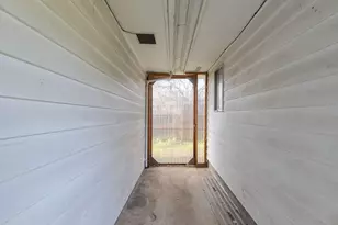 714 NE Riddle Dr, Grants Pass, OR 97526 - Photo 26