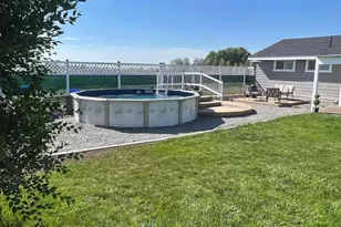 87722 Pinion Ln, Christmas Valley, OR 97641 - Photo 24