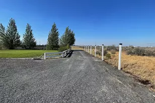 87722 Pinion Ln, Christmas Valley, OR 97641 - Photo 32