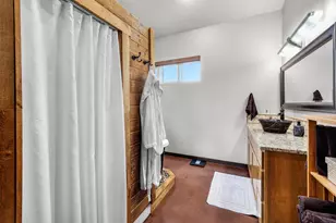 3885 NE Xenolith St, Terrebonne, OR 97760 - Photo 18