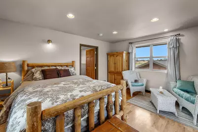 3885 NE Xenolith Street, Terrebonne, OR 97760 - Photo 24