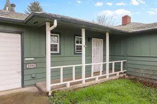 1594 Velia St, Medford, OR 97504 - Photo 4