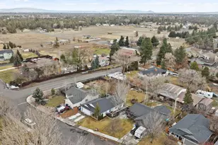 21387 Starling Dr, Bend, OR 97701 - Photo 38