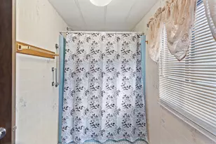 318 Sandlewood Dr, Grants Pass, OR 97526 - Photo 20