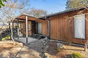 804 Acorn Cir, Ashland, OR 97520 - Photo 10