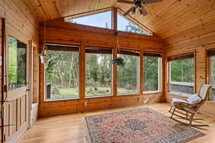 1240 Westmont Dr, Jacksonville, OR 97530 - Photo 4