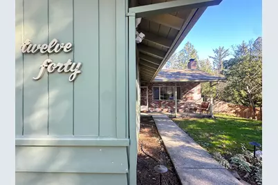 1240 Westmont Drive, Jacksonville, OR 97530 - Photo 1