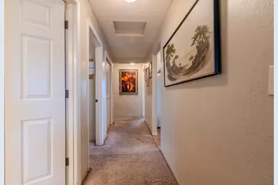 2082 College Way, Medford, OR 97504 - Photo 6